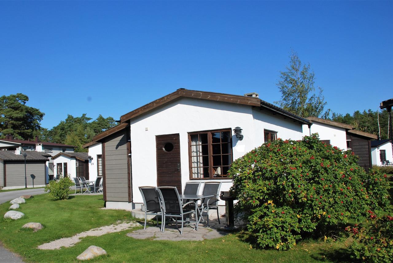 Klintehamn Bjorkhaga By酒店 外观 照片